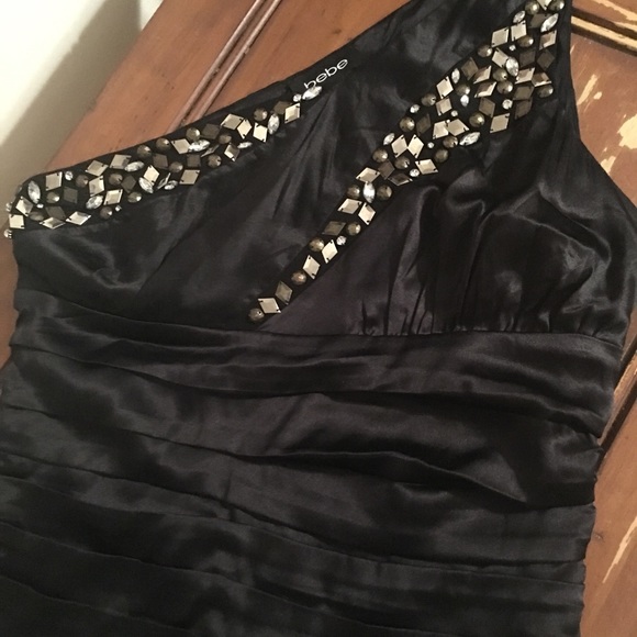 Black Bebe Top. - Picture 2 of 6